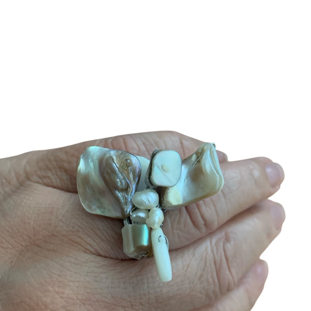 Unique, one of a kind, Mother of Pearl Ring, approx Size 9-9.5, silver